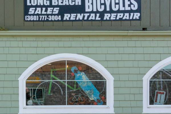 Bicycle shop downtown Long Beach Wa