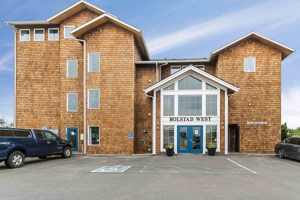 Bolstad West right at the approach to the "World's Longest Beach"