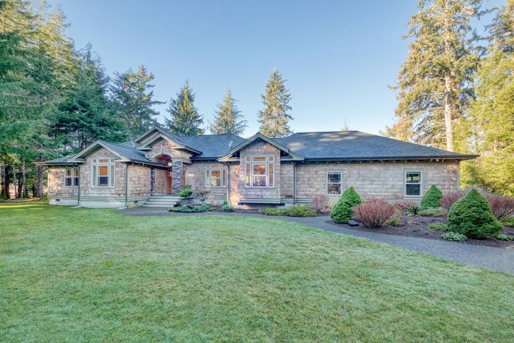Lakeside Forest Retreat | Front | Managed by Bloomer Estates