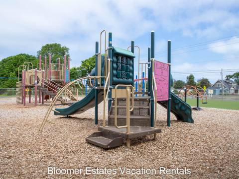 Ocean Park, WA elementary school playground Ocean Park, WA elementary school playground