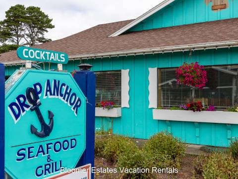 Best Famiiy Friendly Seafood Restaurant Drop Anchor Seafood and Grill
