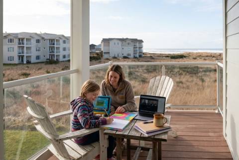 Remote Schooling and Family Travel